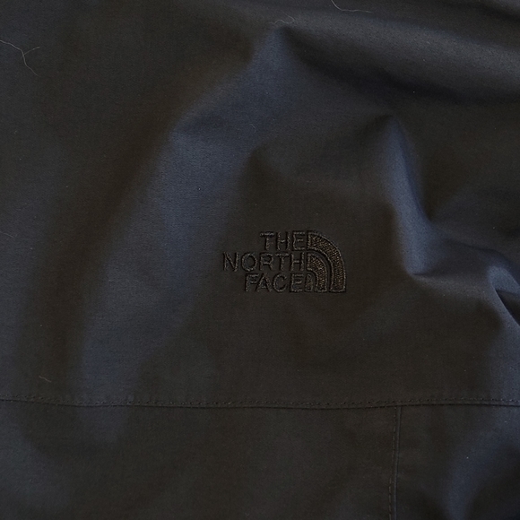The North Face Rain Jacket - Picture 5 of 8